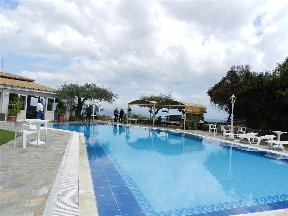Panorama Hideaway Aparthotel Дасия Екстериор снимка
