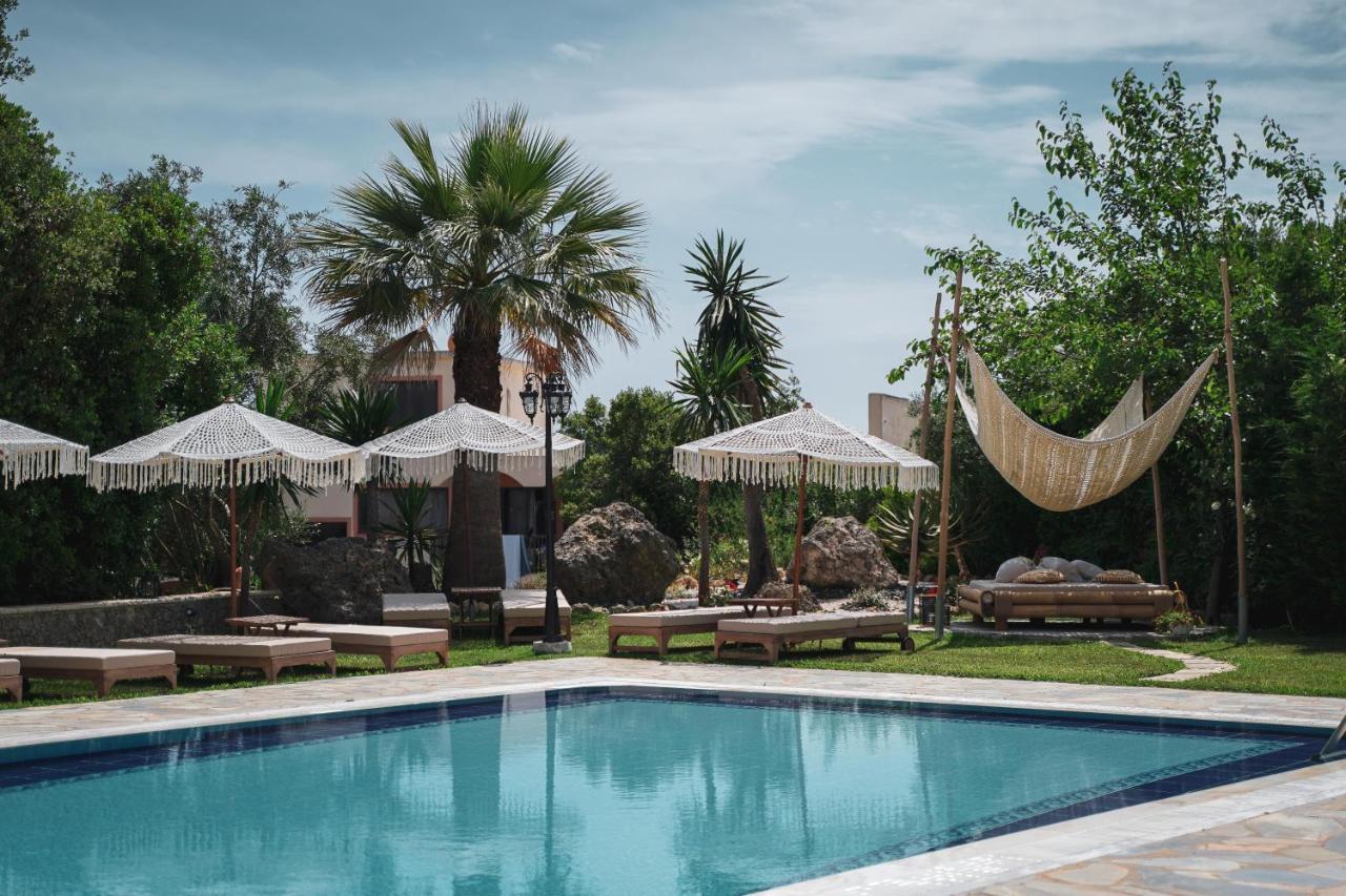 Panorama Hideaway Aparthotel Дасия Екстериор снимка