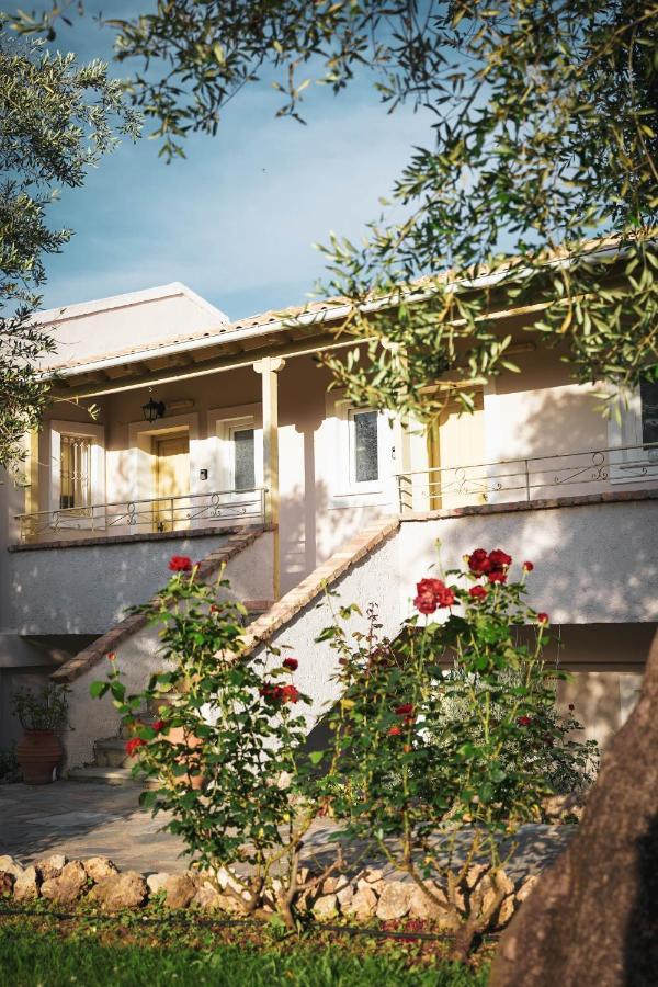 Panorama Hideaway Aparthotel Дасия Екстериор снимка