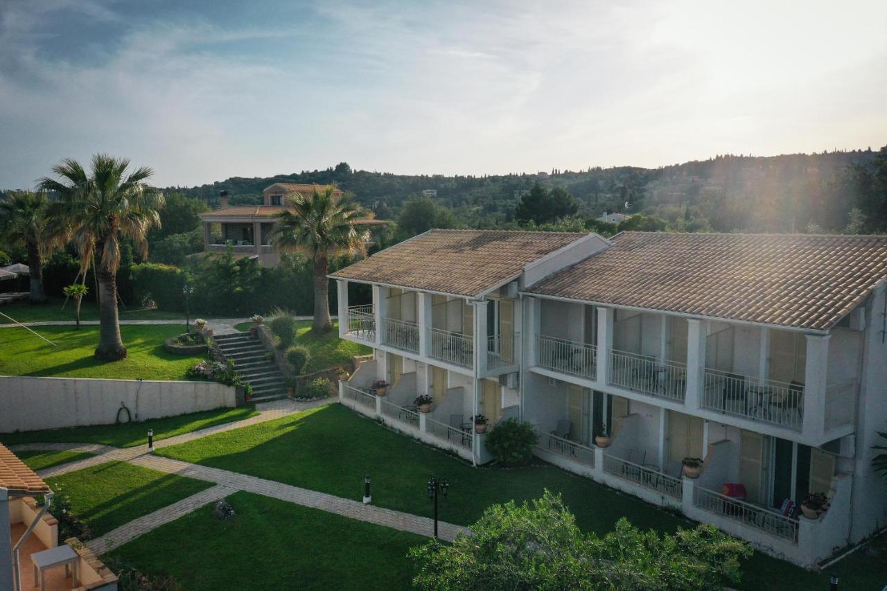 Panorama Hideaway Aparthotel Дасия Екстериор снимка