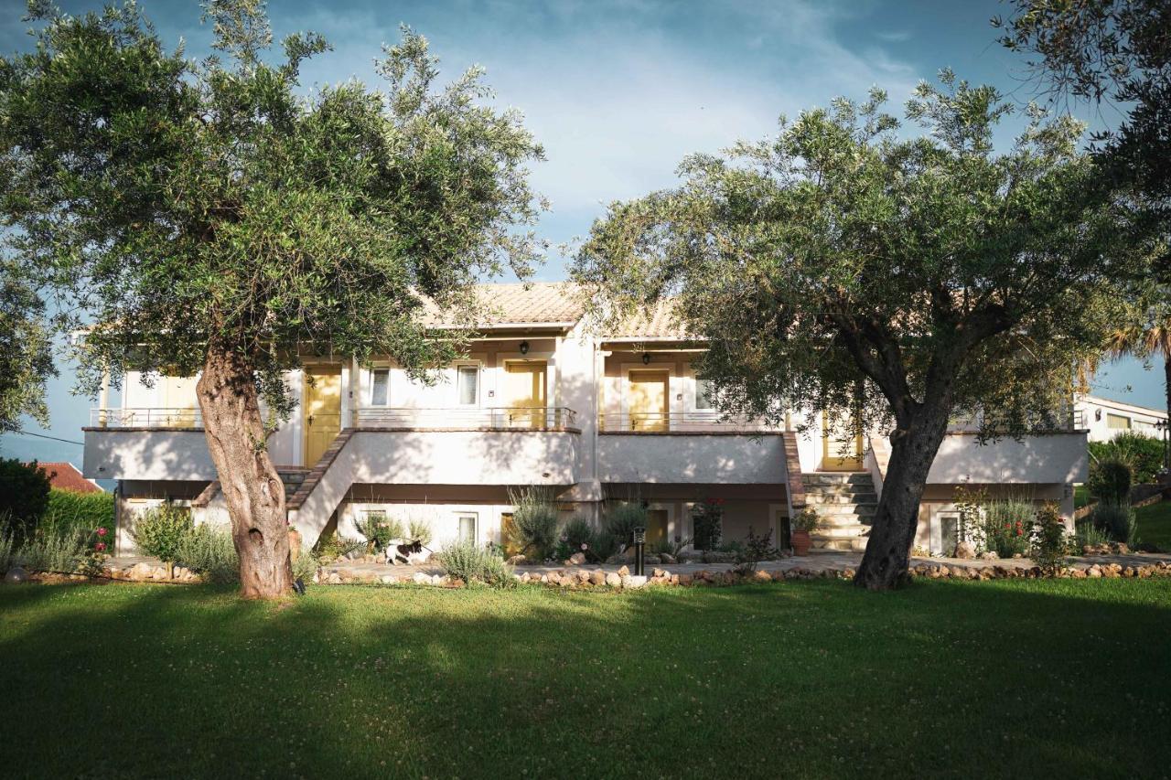 Panorama Hideaway Aparthotel Дасия Екстериор снимка