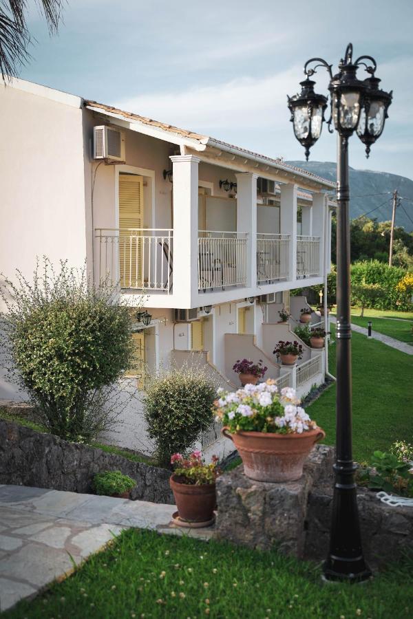 Panorama Hideaway Aparthotel Дасия Екстериор снимка