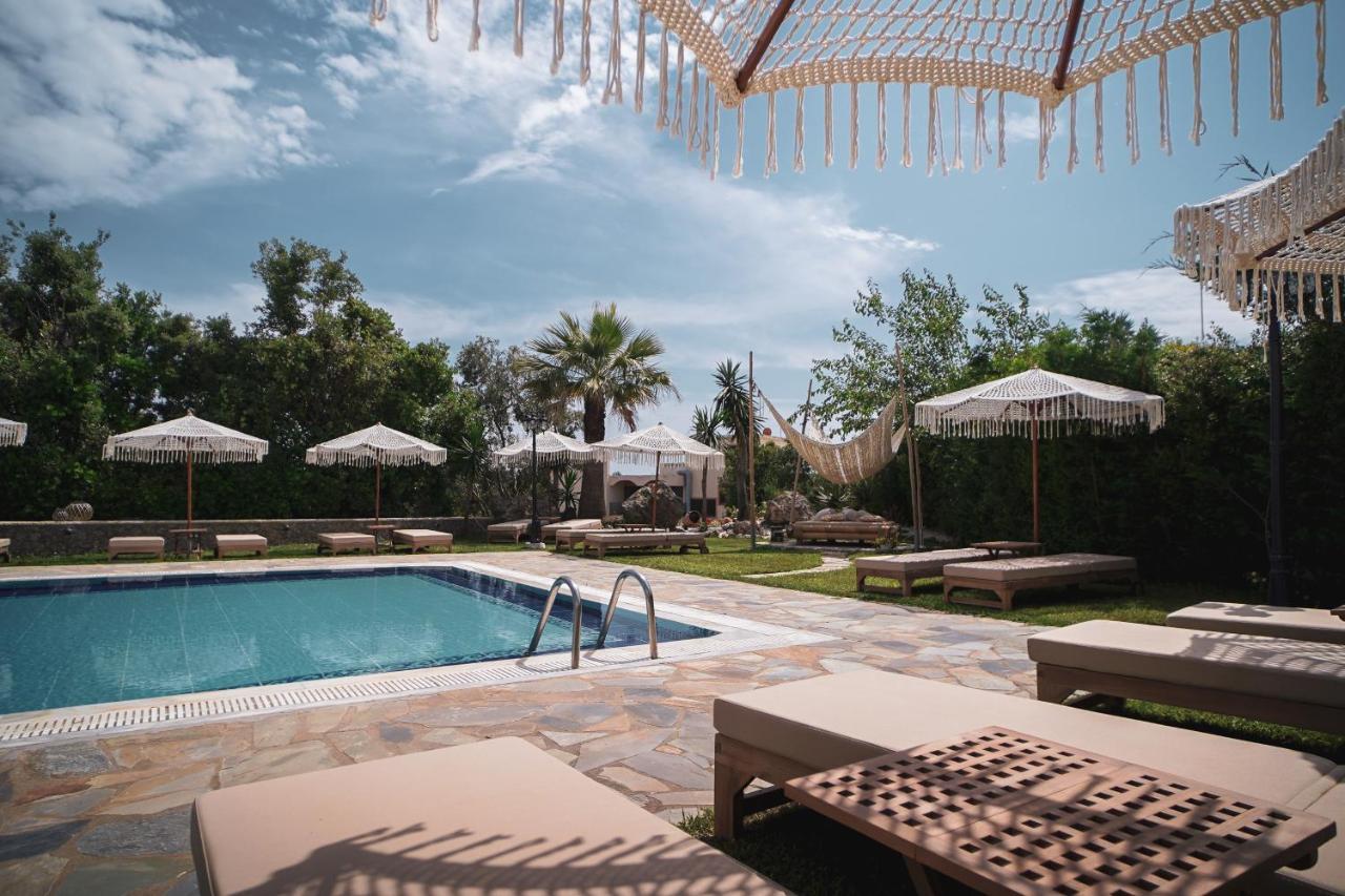 Panorama Hideaway Aparthotel Дасия Екстериор снимка
