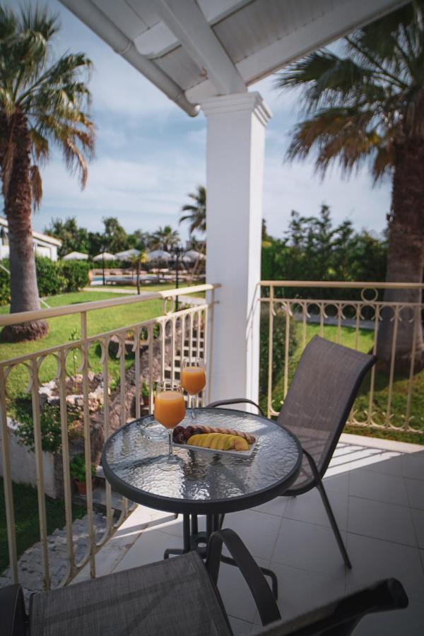 Panorama Hideaway Aparthotel Дасия Екстериор снимка