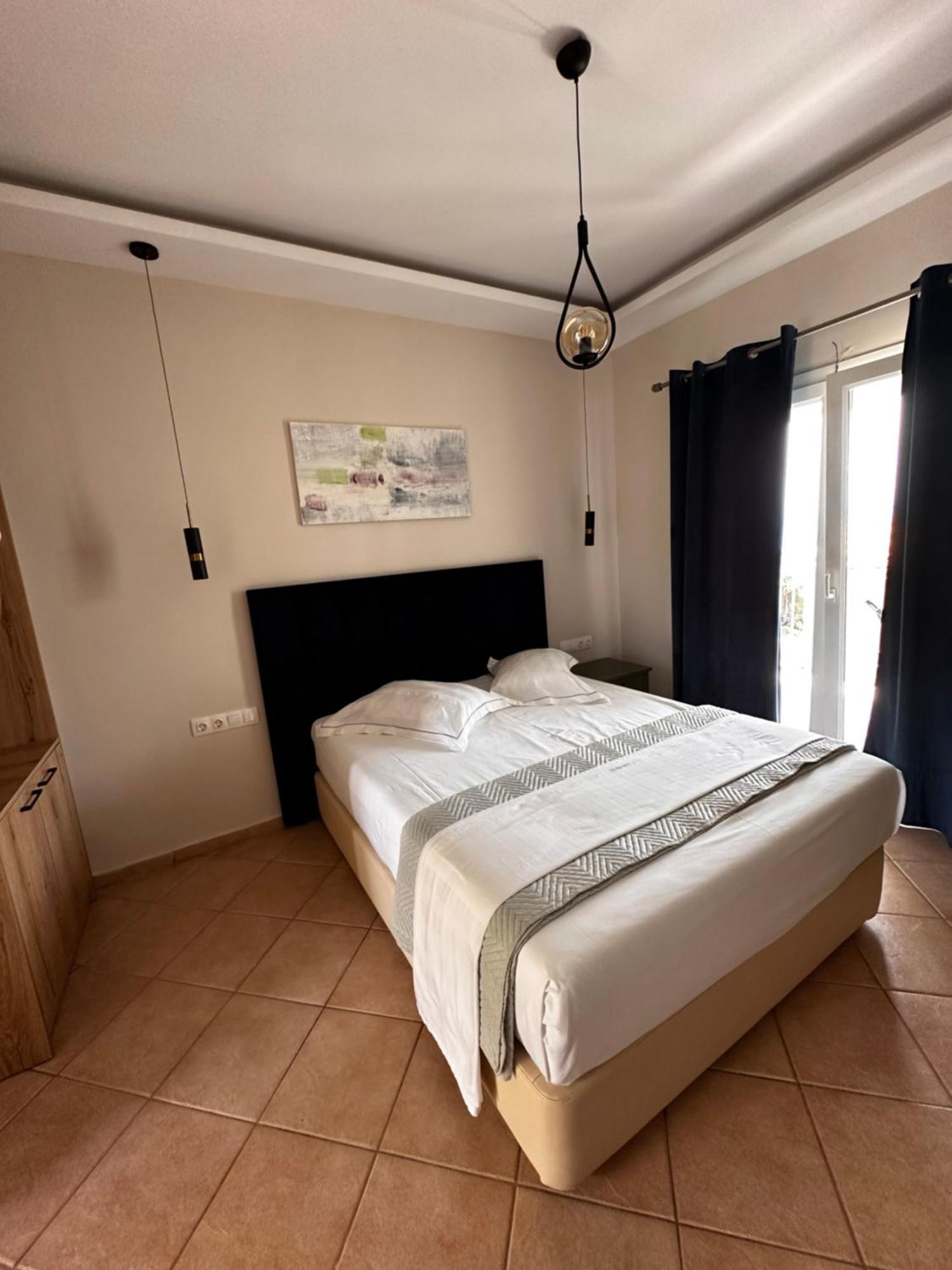 Panorama Hideaway Aparthotel Дасия Екстериор снимка