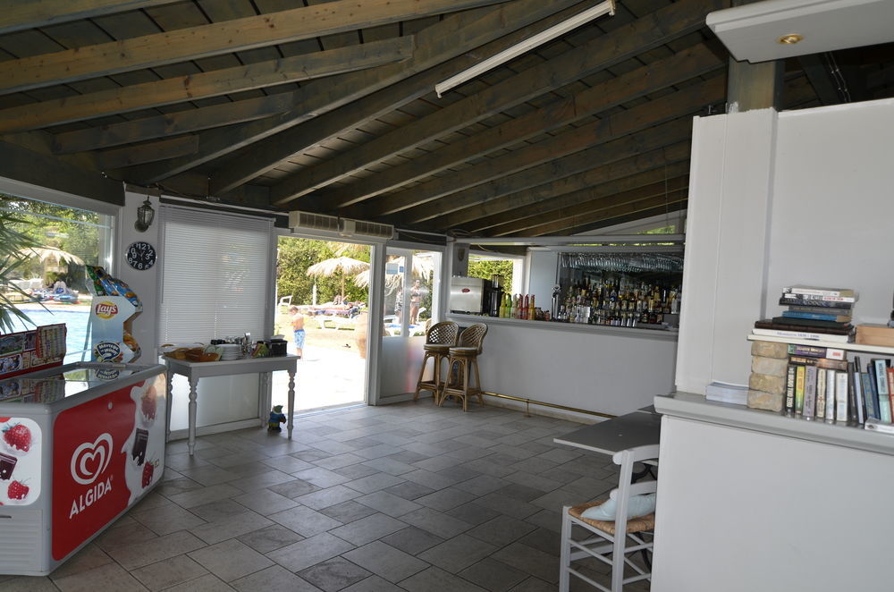 Panorama Hideaway Aparthotel Дасия Екстериор снимка