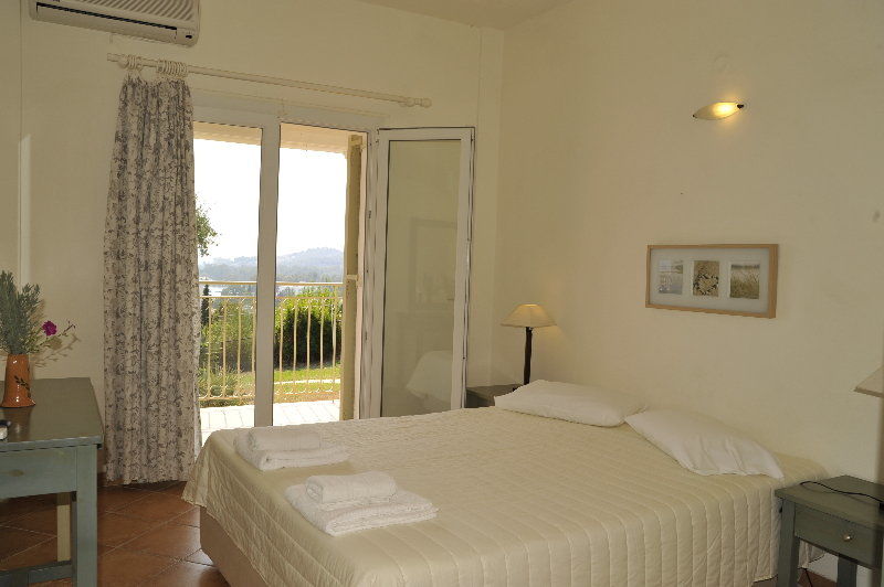 Panorama Hideaway Aparthotel Дасия Екстериор снимка